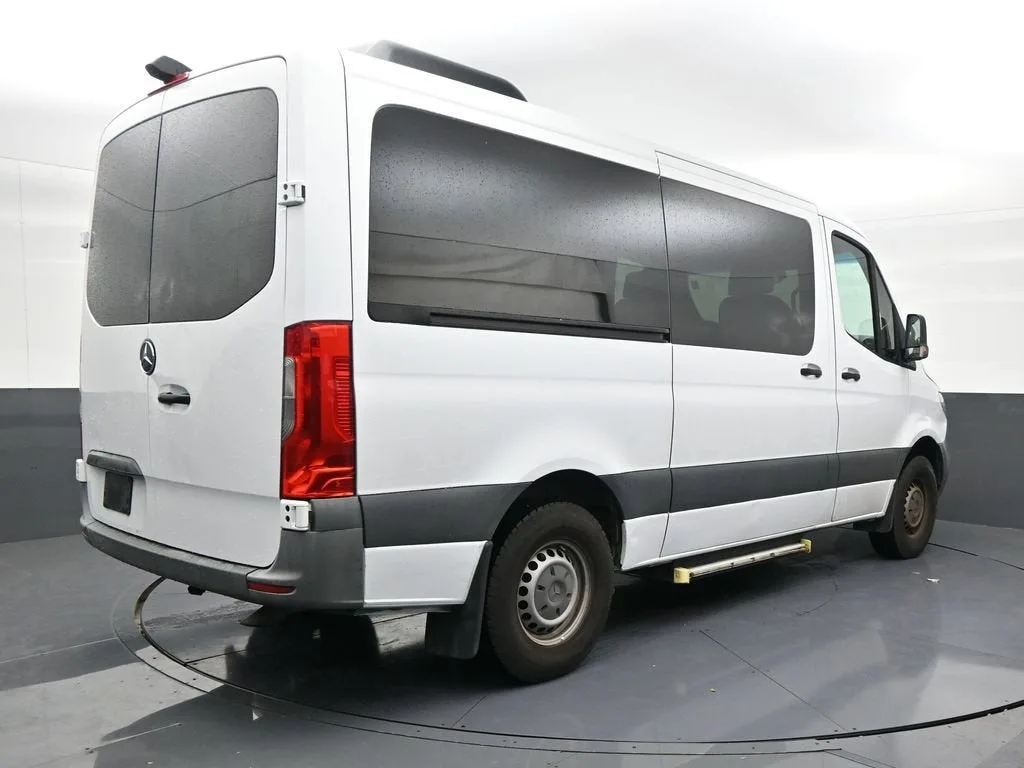 2020 Mercedes-Benz Sprinter 2500 Standard Roof I4 photo 5