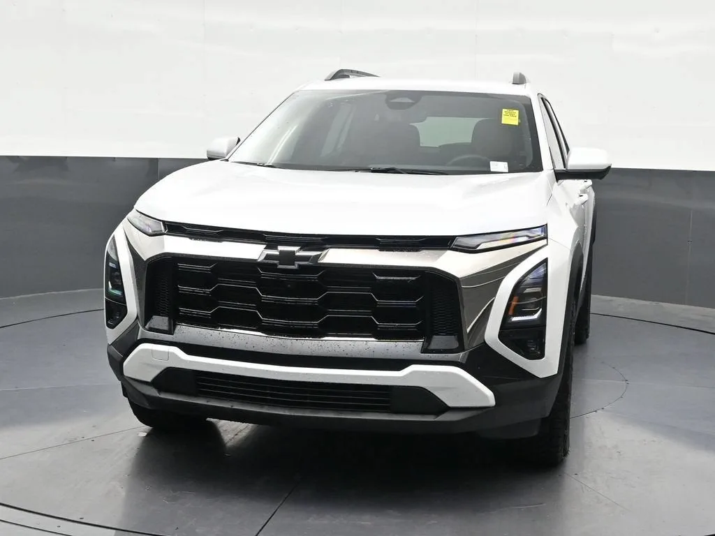 2025 Chevrolet Equinox ACTIV photo 9