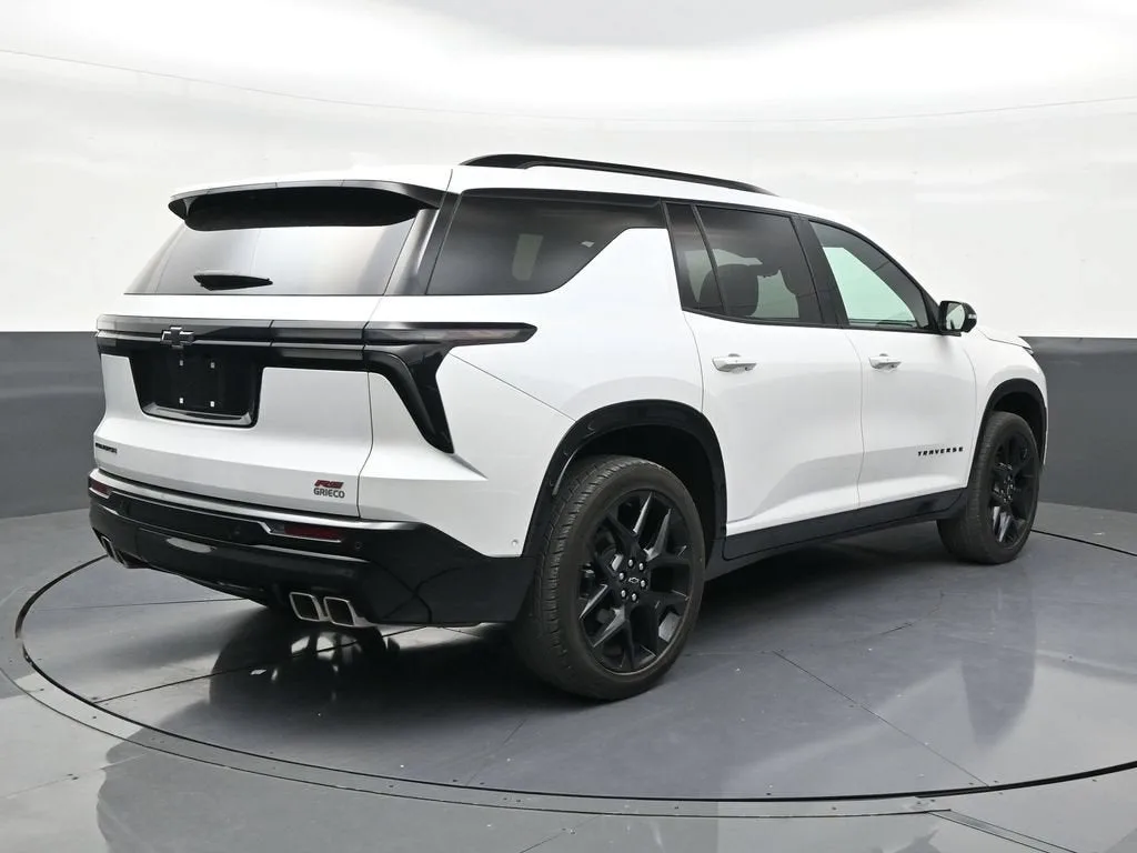 2024 Chevrolet Traverse RS photo 5