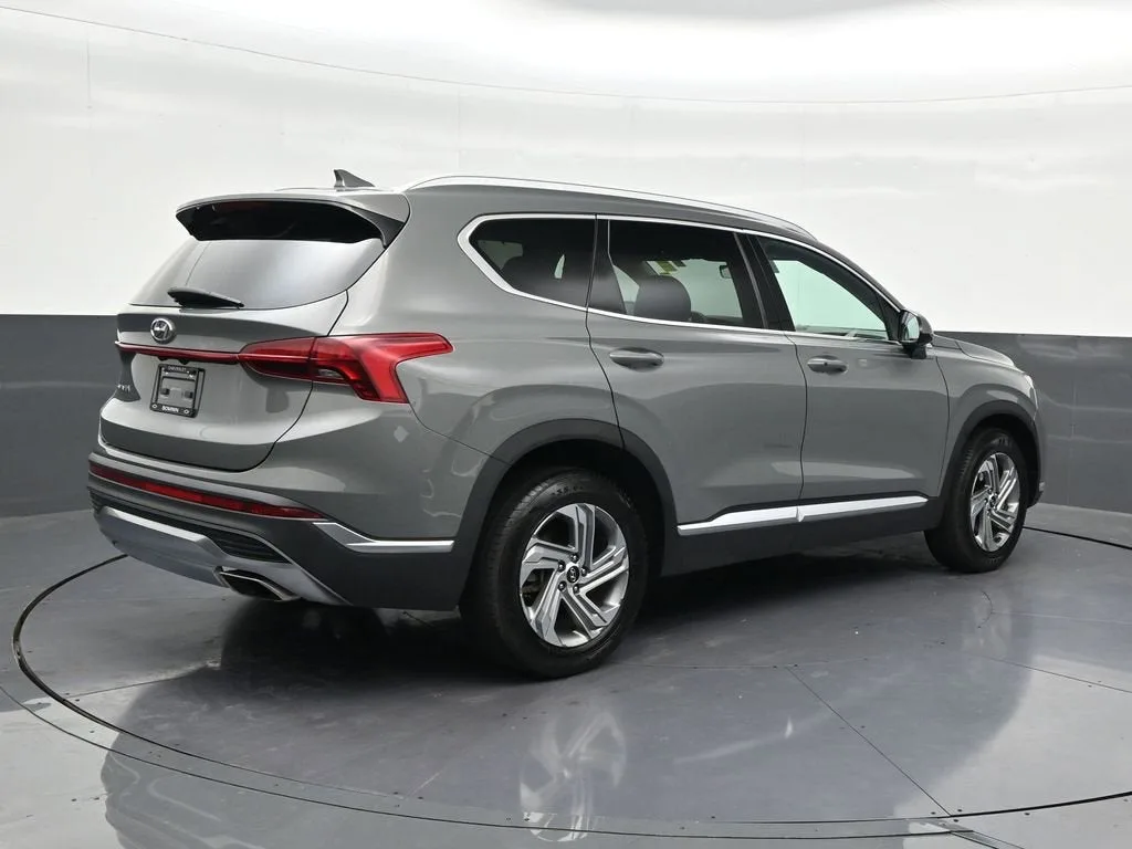 2022 Hyundai Santa Fe SEL photo 5