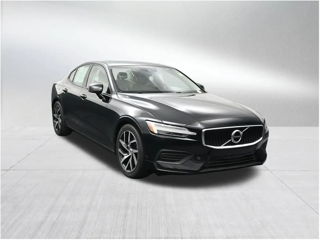 2019 Volvo S60 T5 Momentum photo 7