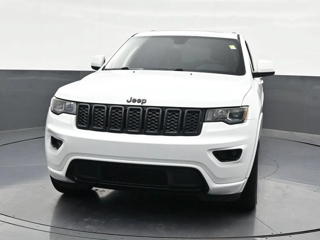 2021 Jeep Grand Cherokee Laredo X 4x2 photo 9
