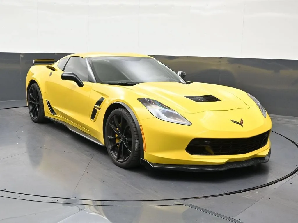 2017 Chevrolet Corvette Grand Sport Grand Sport 3LT photo 8