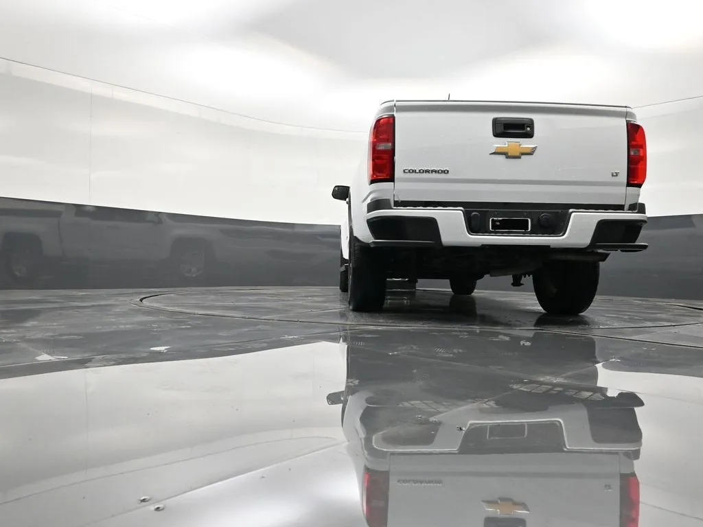 2020 Chevrolet Colorado LT photo 23