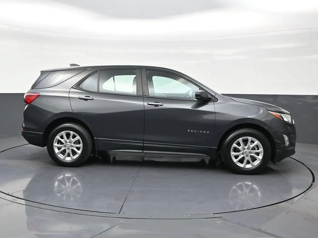 2024 Chevrolet Equinox LS photo 6