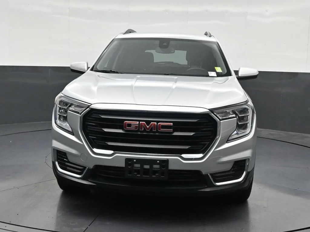 2022 GMC Terrain SLE photo 9
