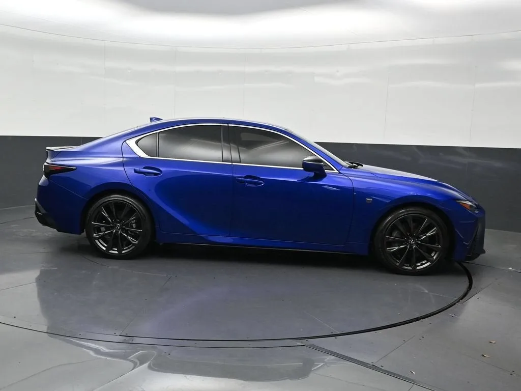 2025 Lexus IS 350 F SPORT Design photo 7