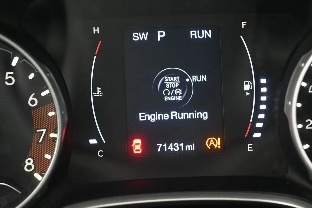 2021 Jeep Compass Latitude FWD photo 10