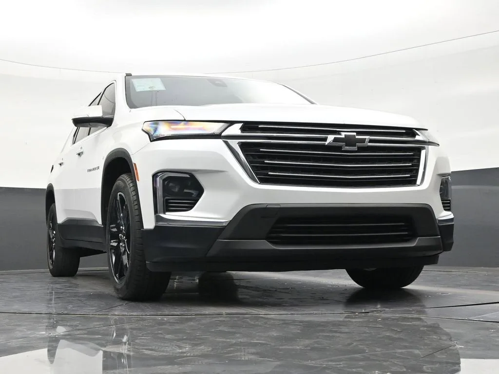 2022 Chevrolet Traverse LT Cloth photo 26