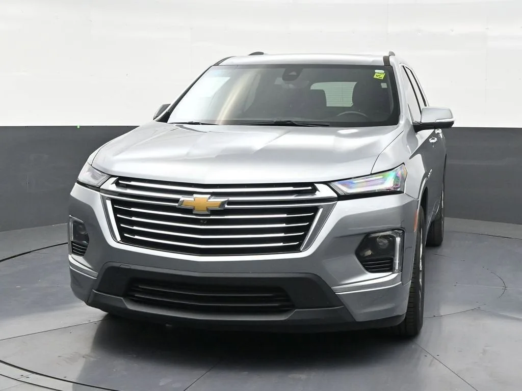 2023 Chevrolet Traverse Premier photo 8