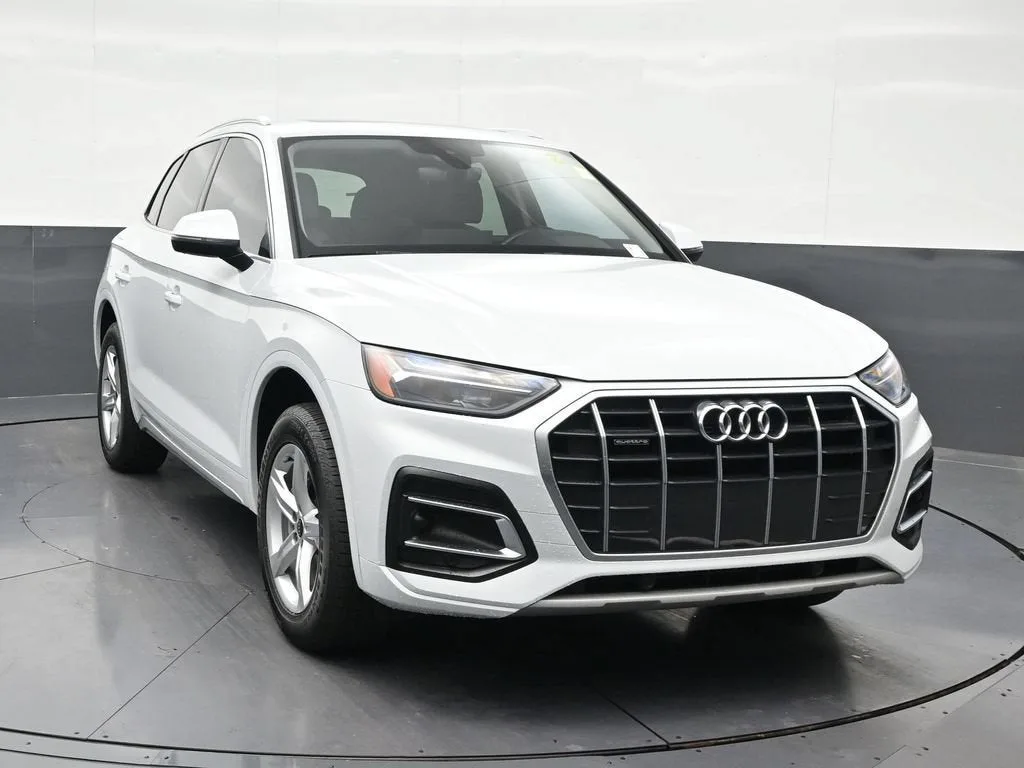 2022 Audi Q5 Premium 40 TFSI quattro S tronic photo 7