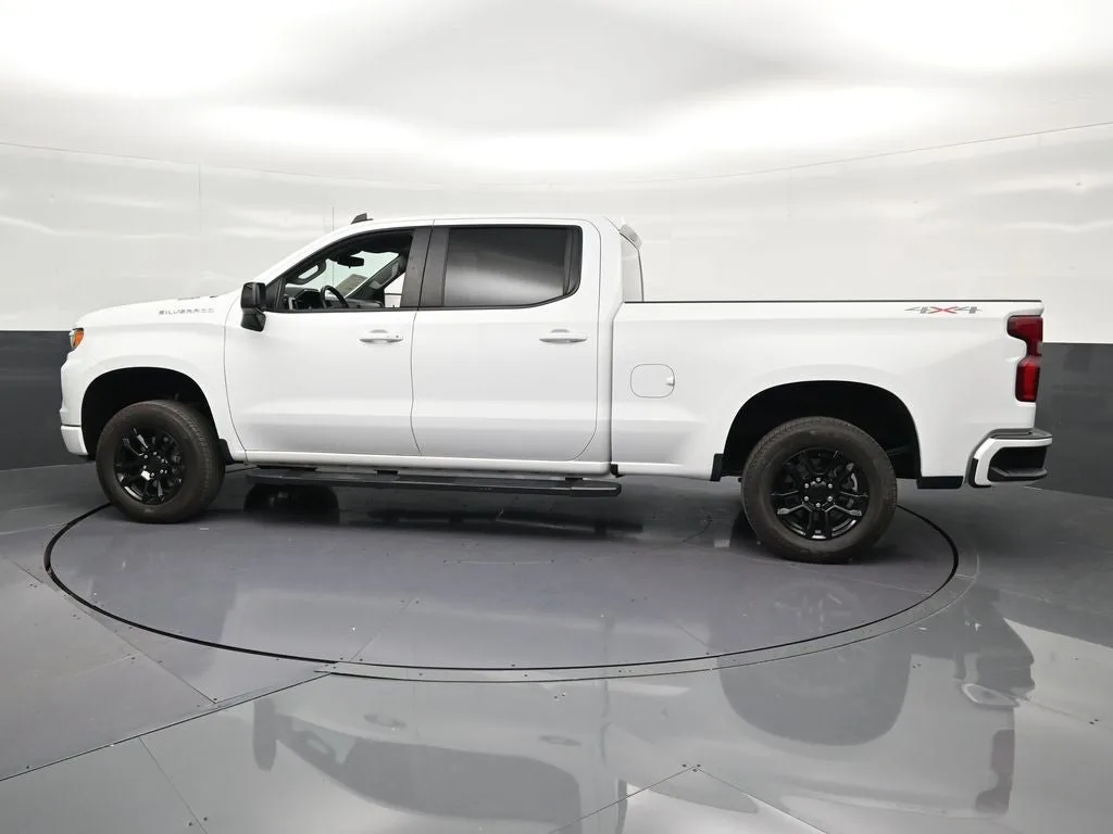 2023 Chevrolet Silverado 1500 RST photo 8