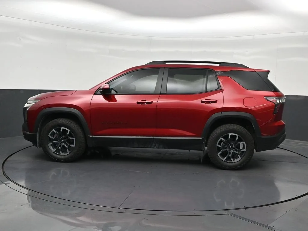 2026 Chevrolet Equinox ACTIV photo 2