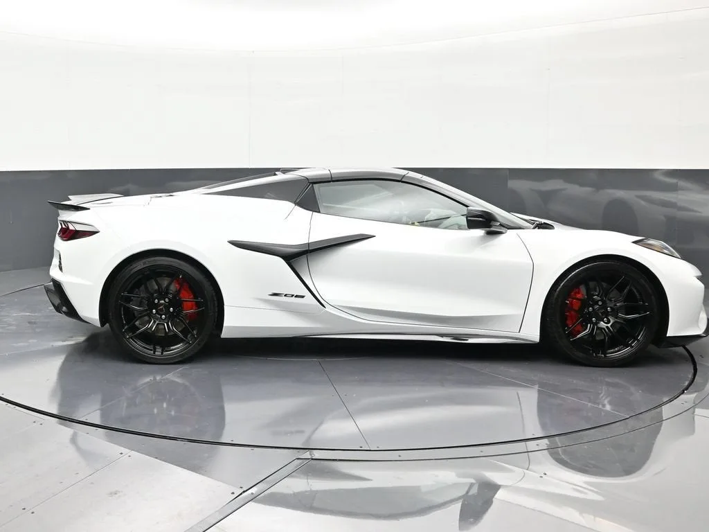 2026 Chevrolet Corvette Z06 1LZ photo 6