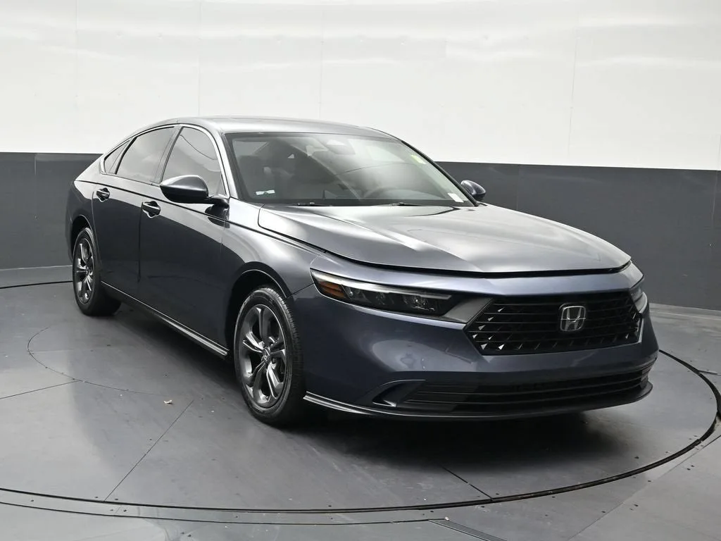 2023 Honda Accord EX photo 7