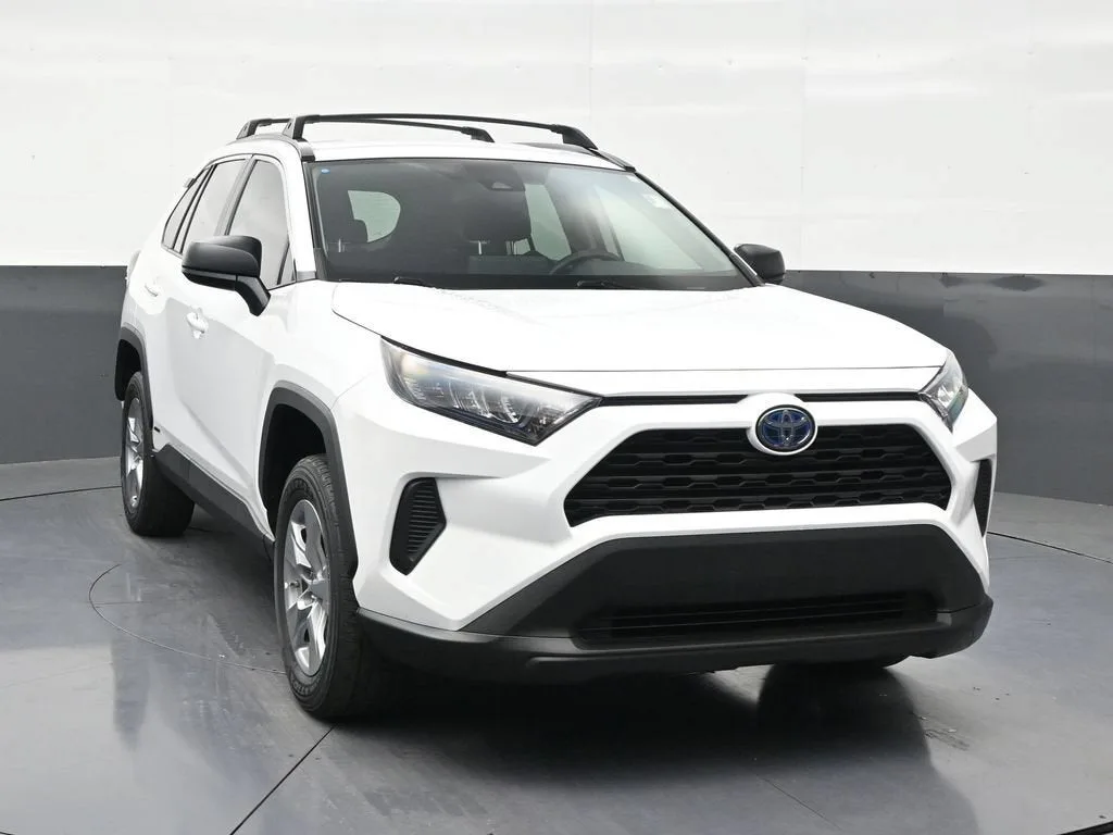 2022 Toyota RAV4 Hybrid LE photo 7