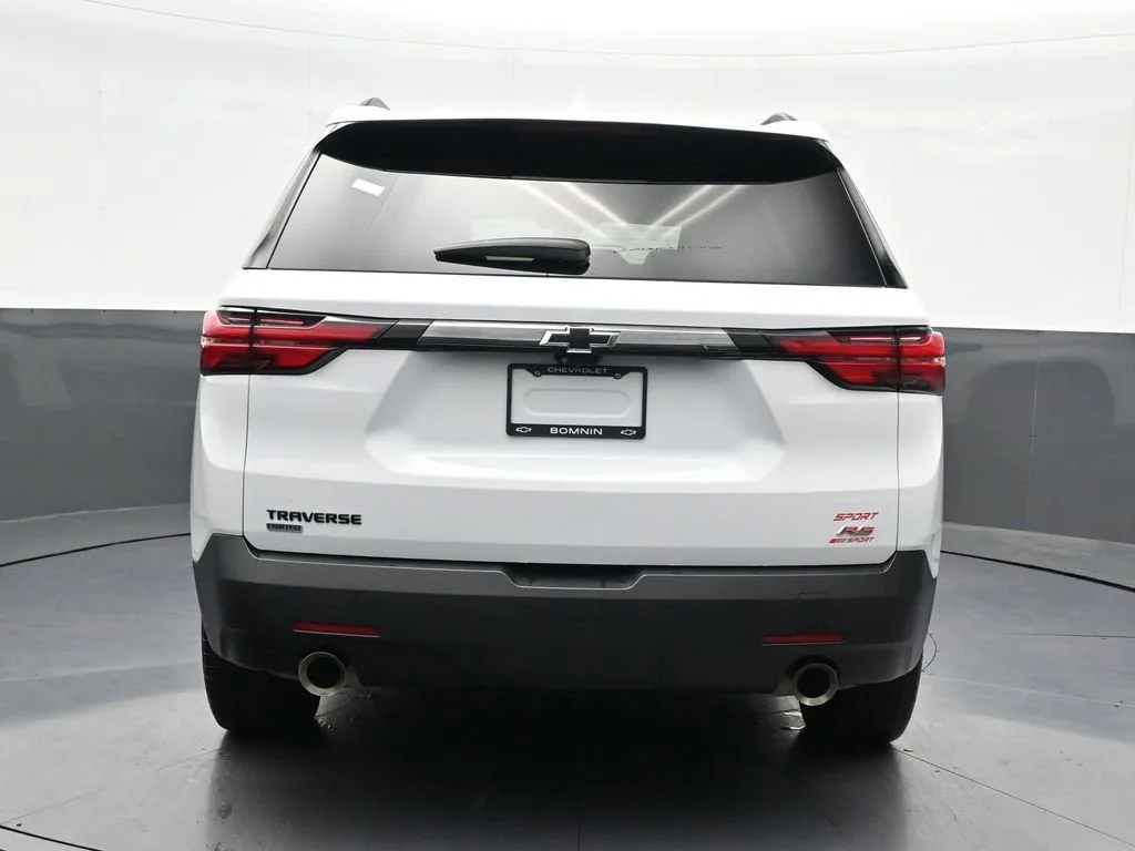 2024 Chevrolet Traverse Limited RS photo 4
