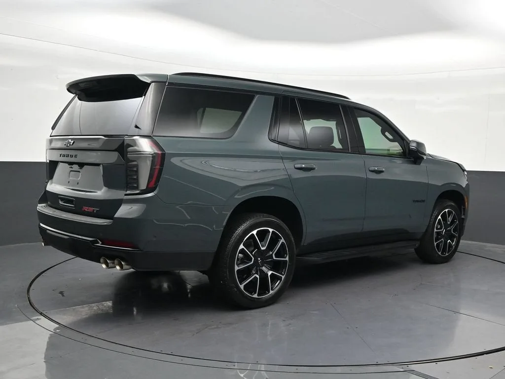 2026 Chevrolet Tahoe RST photo 5