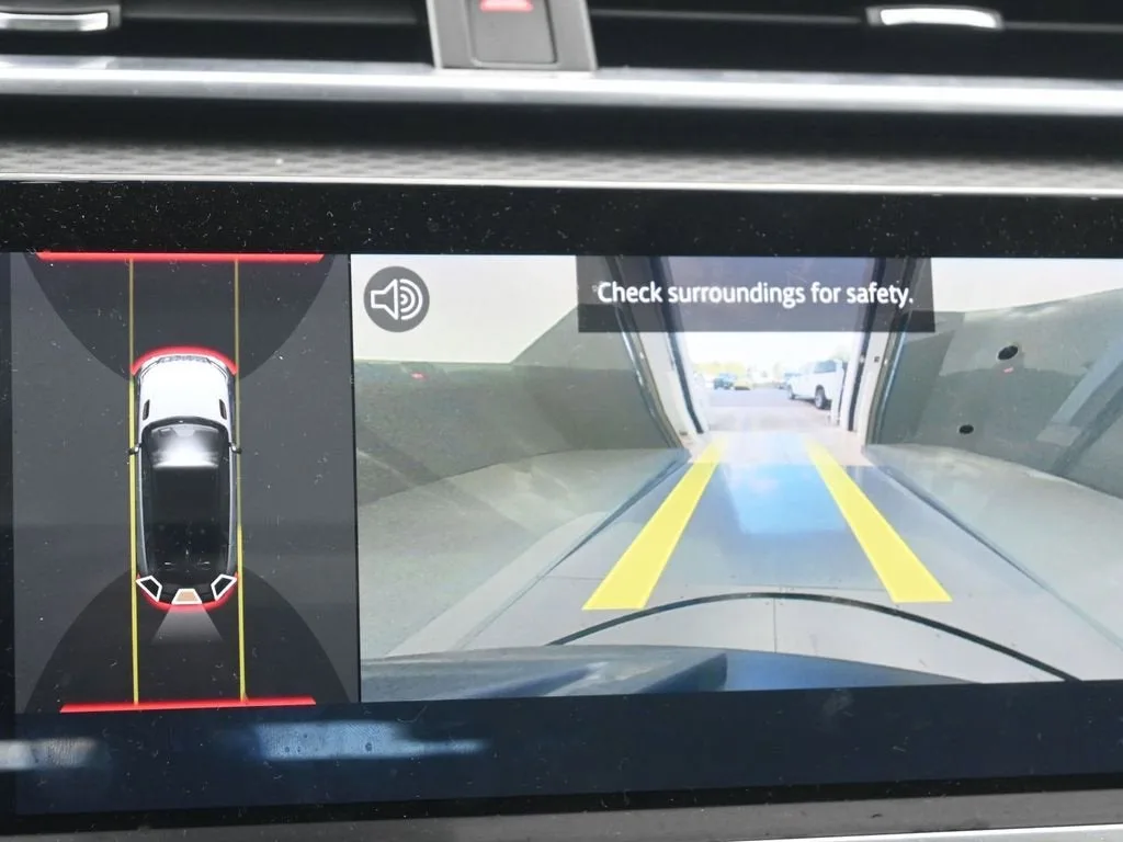 2023 Land Rover Range Rover Velar P250 S photo 11