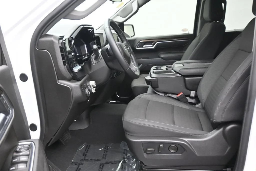 2026 Chevrolet Silverado 1500 RST photo 12