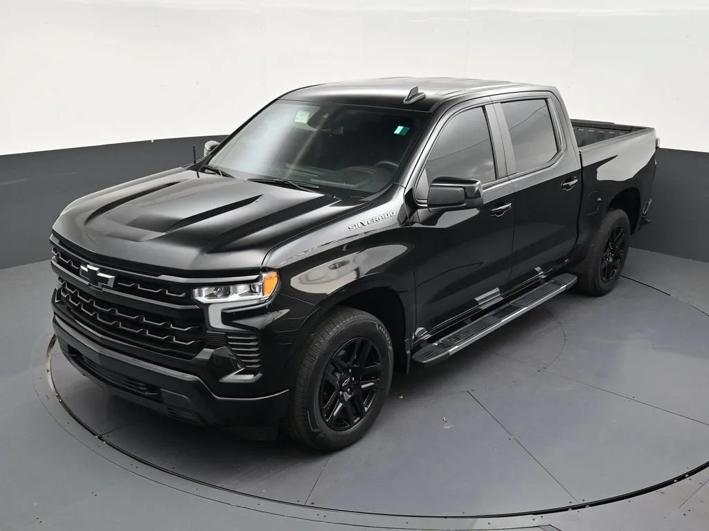 2023 Chevrolet Silverado 1500 RST photo 12