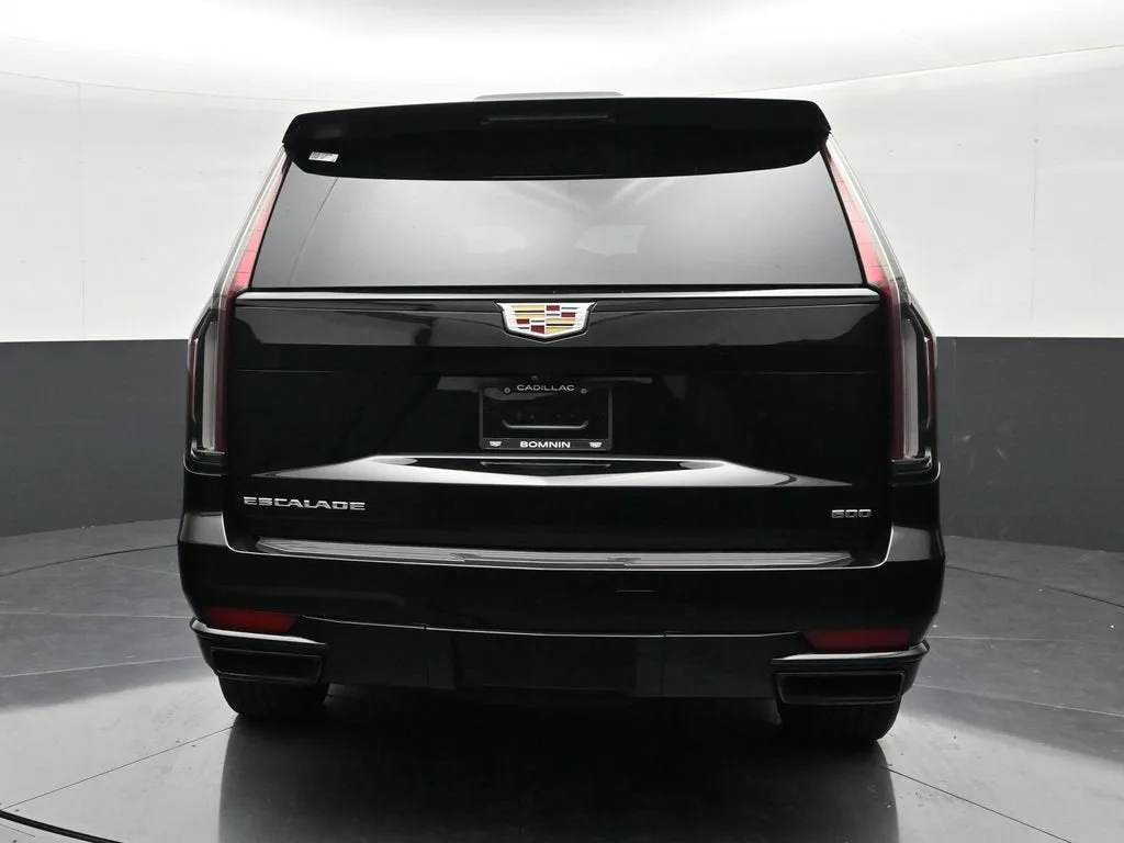 2023 Cadillac Escalade Sport photo 4