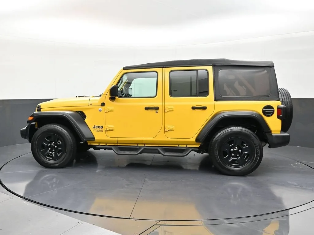 2020 Jeep Wrangler Unlimited Sport 4x4 photo 2