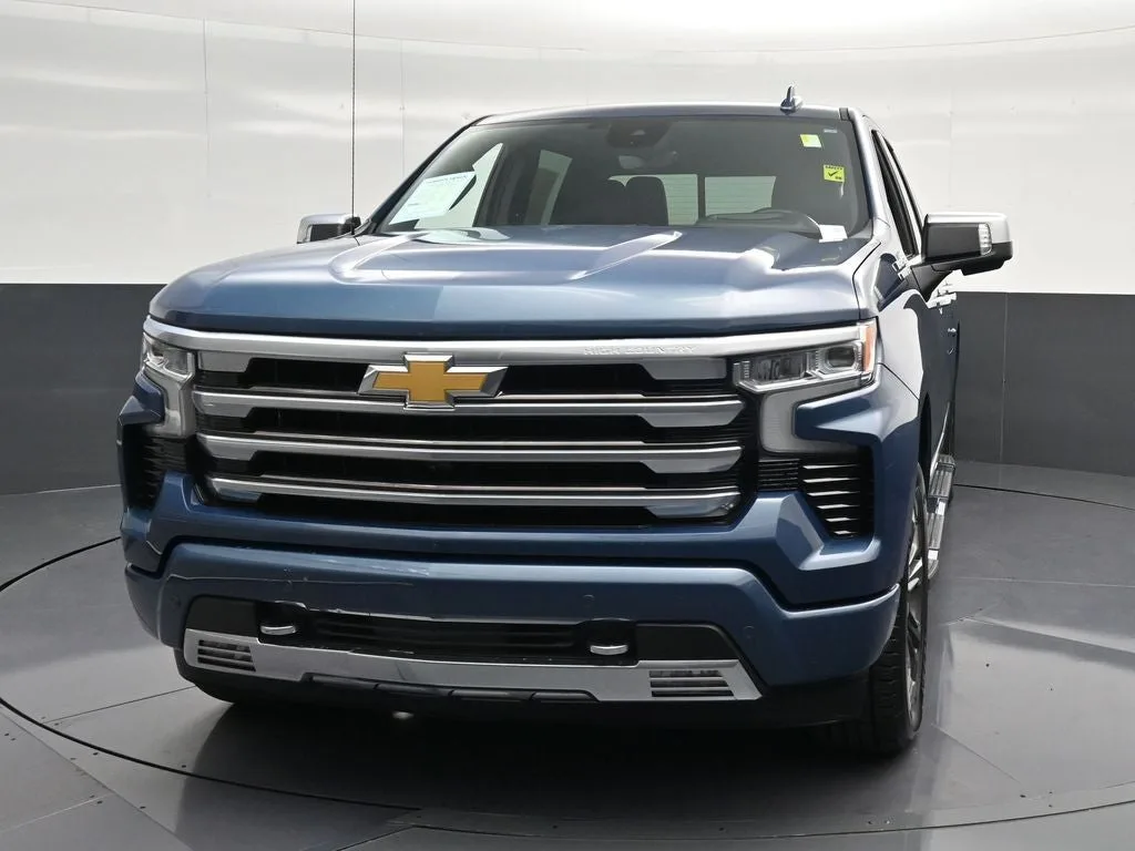 2024 Chevrolet Silverado 1500 High Country photo 6