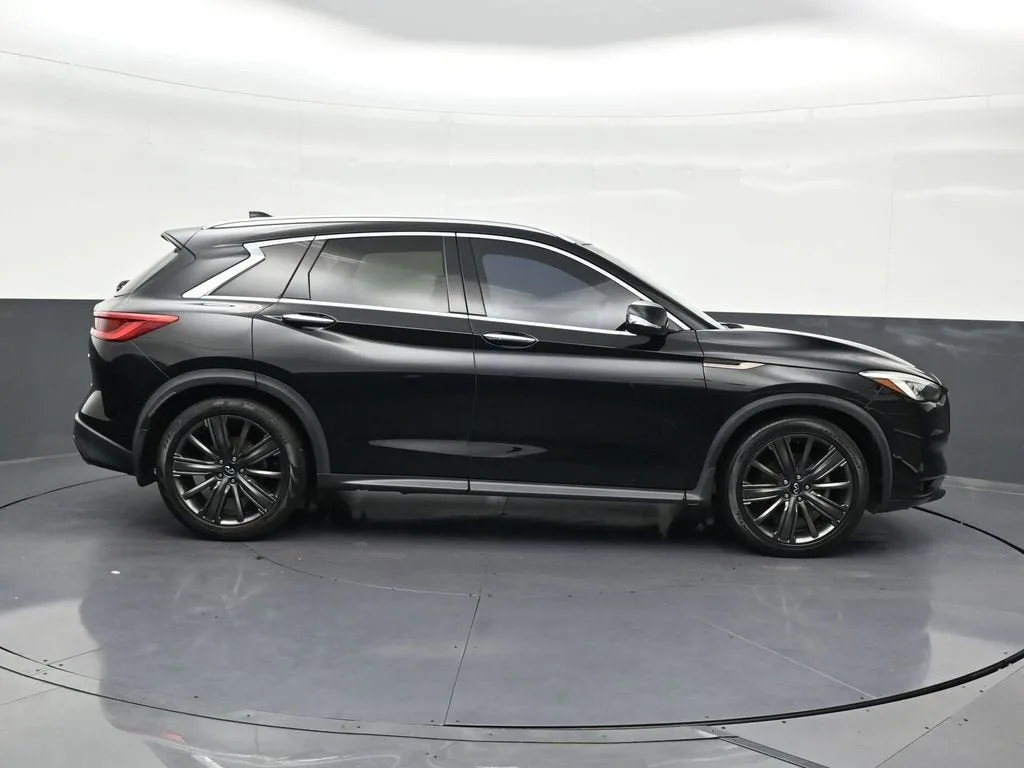 2020 INFINITI QX50 ESSENTIAL photo 7
