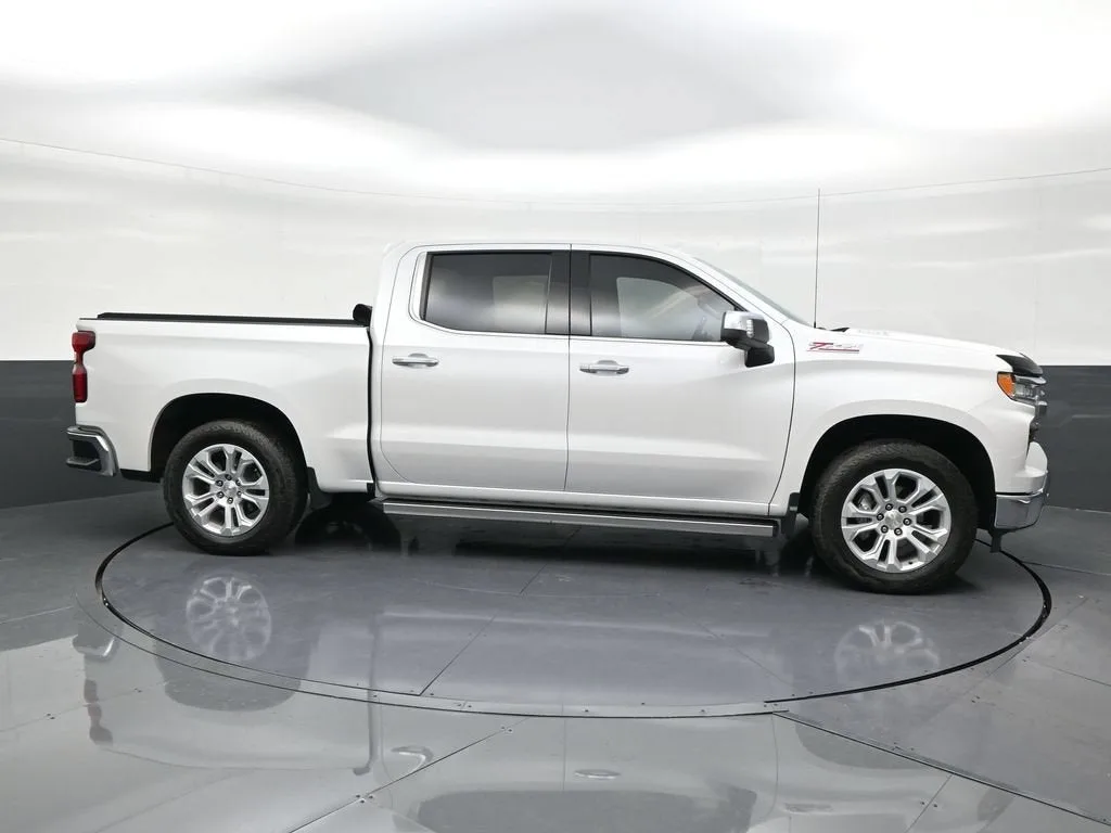 2023 Chevrolet Silverado 1500 LTZ photo 6