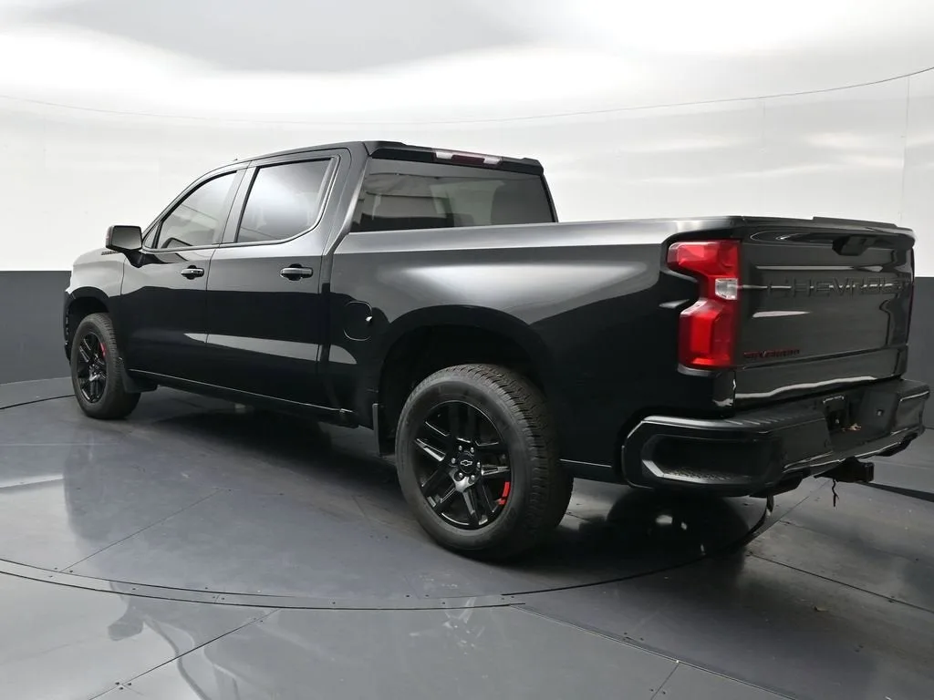 2022 Chevrolet Silverado 1500 LTD RST photo 3