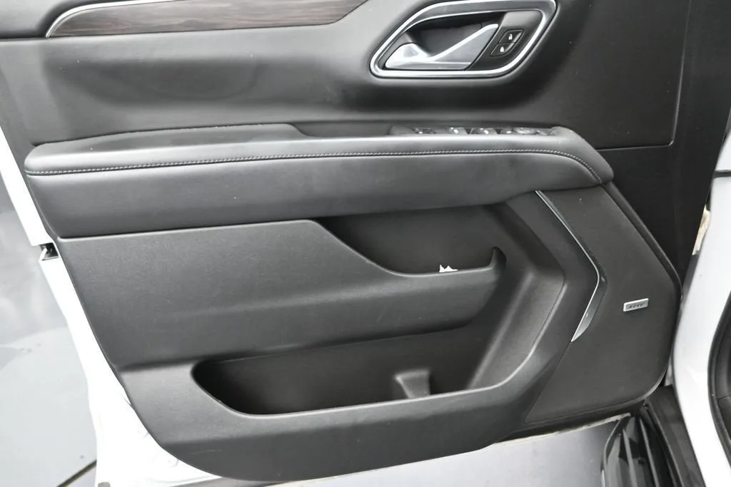 2024 Chevrolet Tahoe LT photo 11