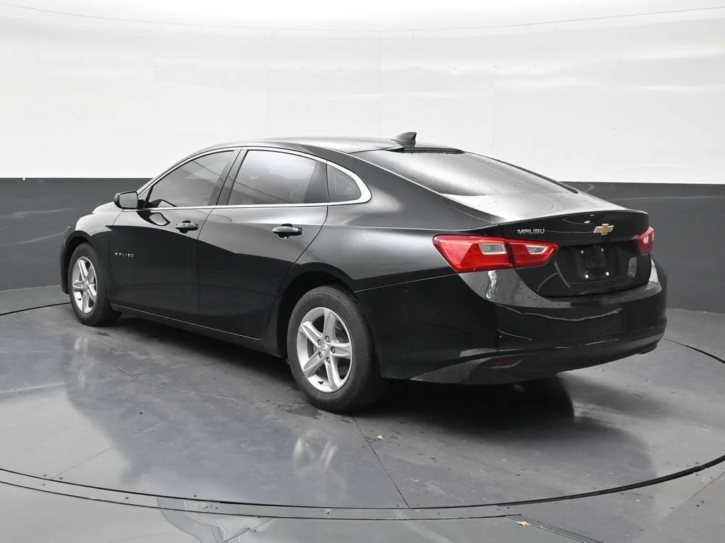 2024 Chevrolet Malibu LS photo 3