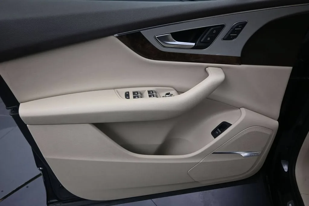 2018 Audi Q7 2.0T Premium photo 11