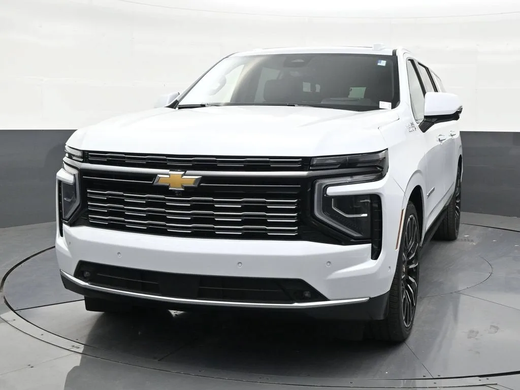 2026 Chevrolet Suburban High Country photo 8