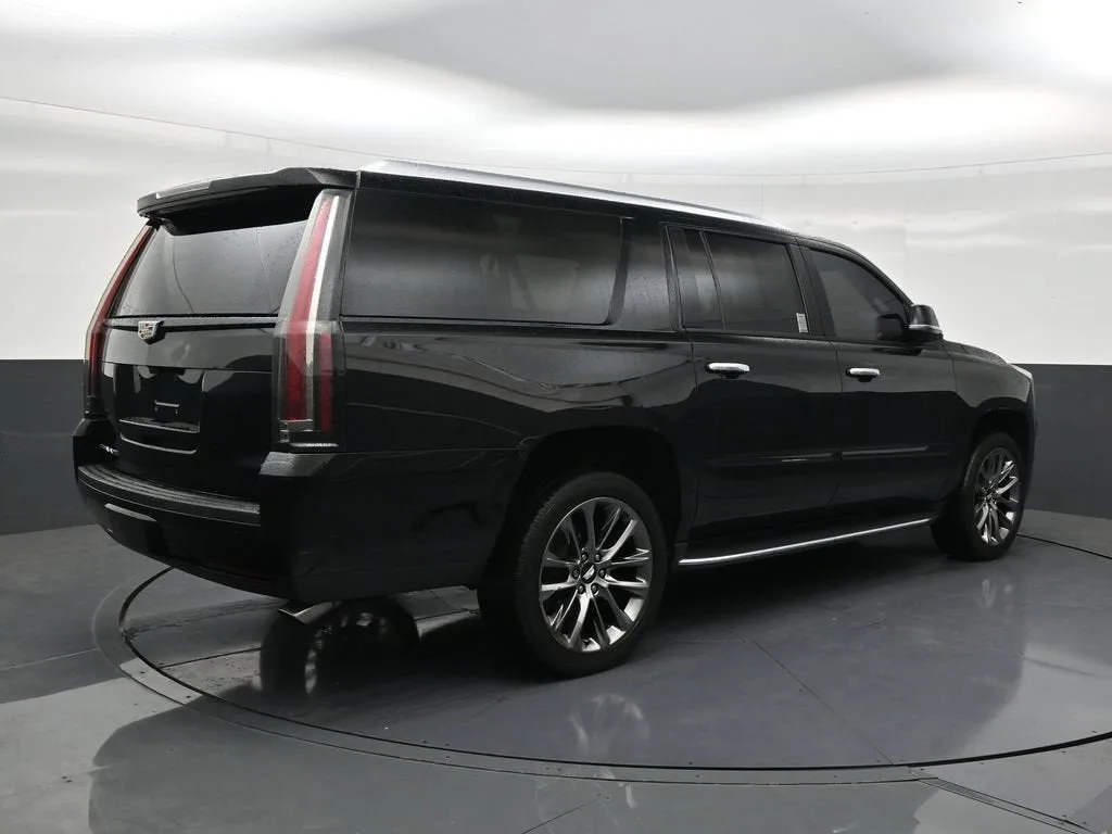 2020 Cadillac Escalade ESV Luxury photo 5