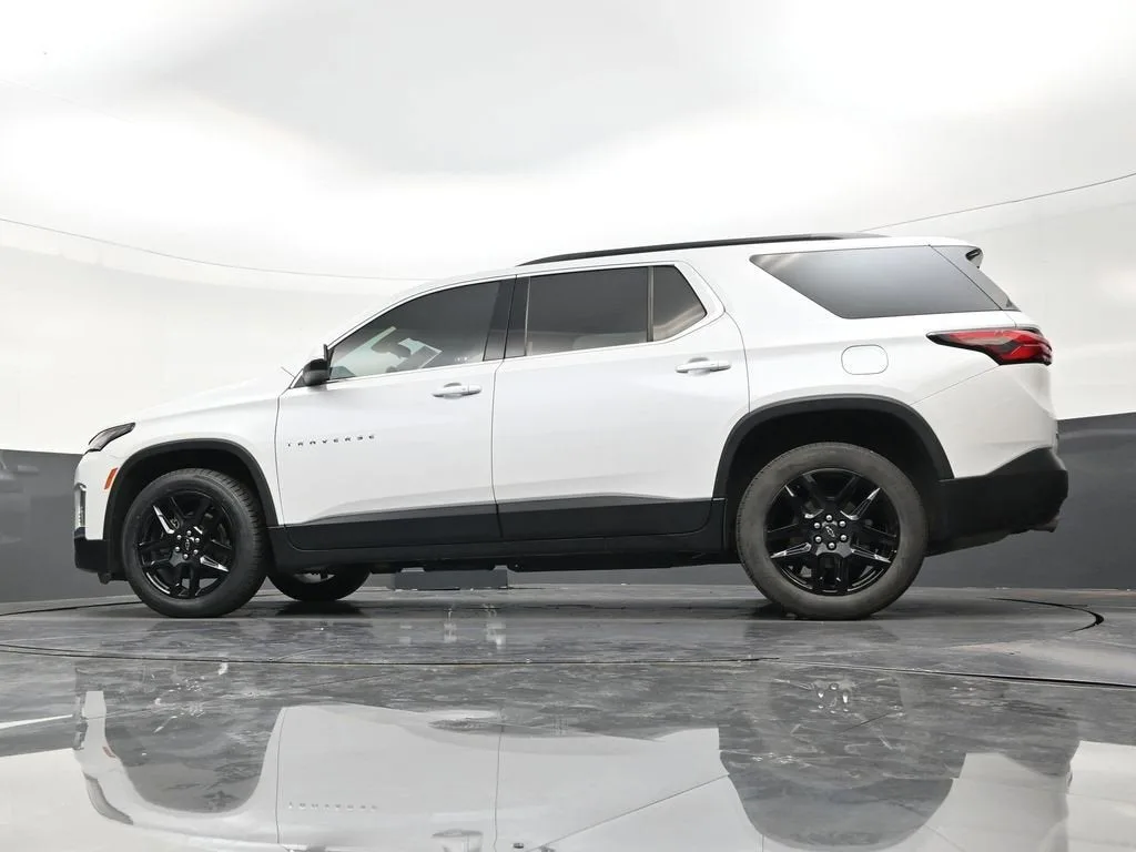 2022 Chevrolet Traverse LT Cloth photo 21