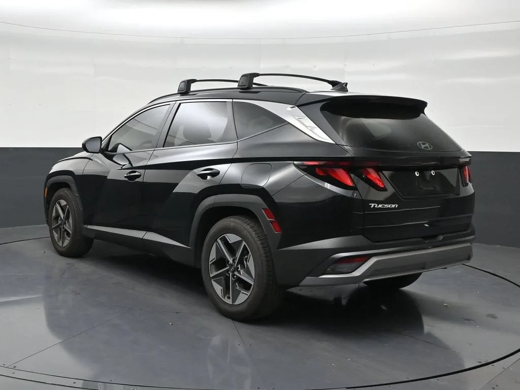 2026 Hyundai Tucson SEL photo 3