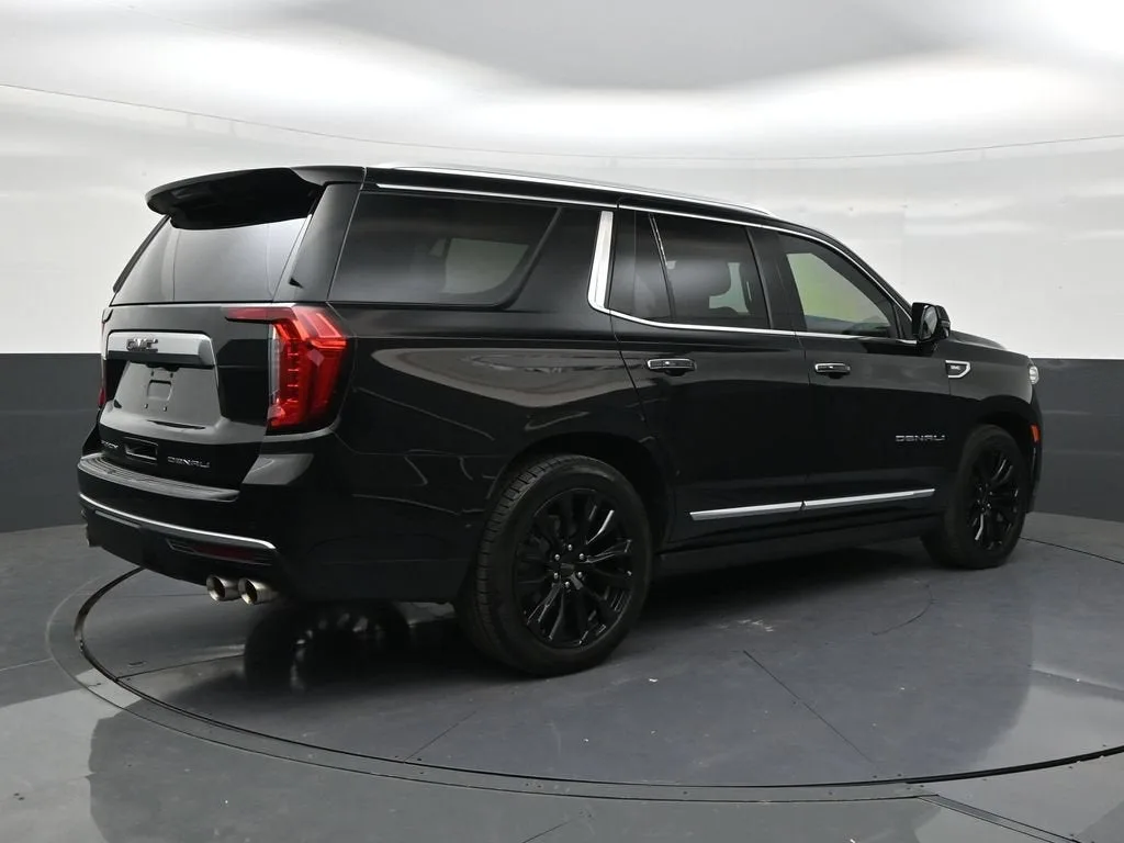 2021 GMC Yukon Denali photo 5