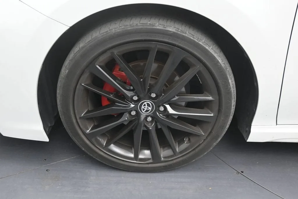 2024 Toyota Camry XSE V6 photo 9