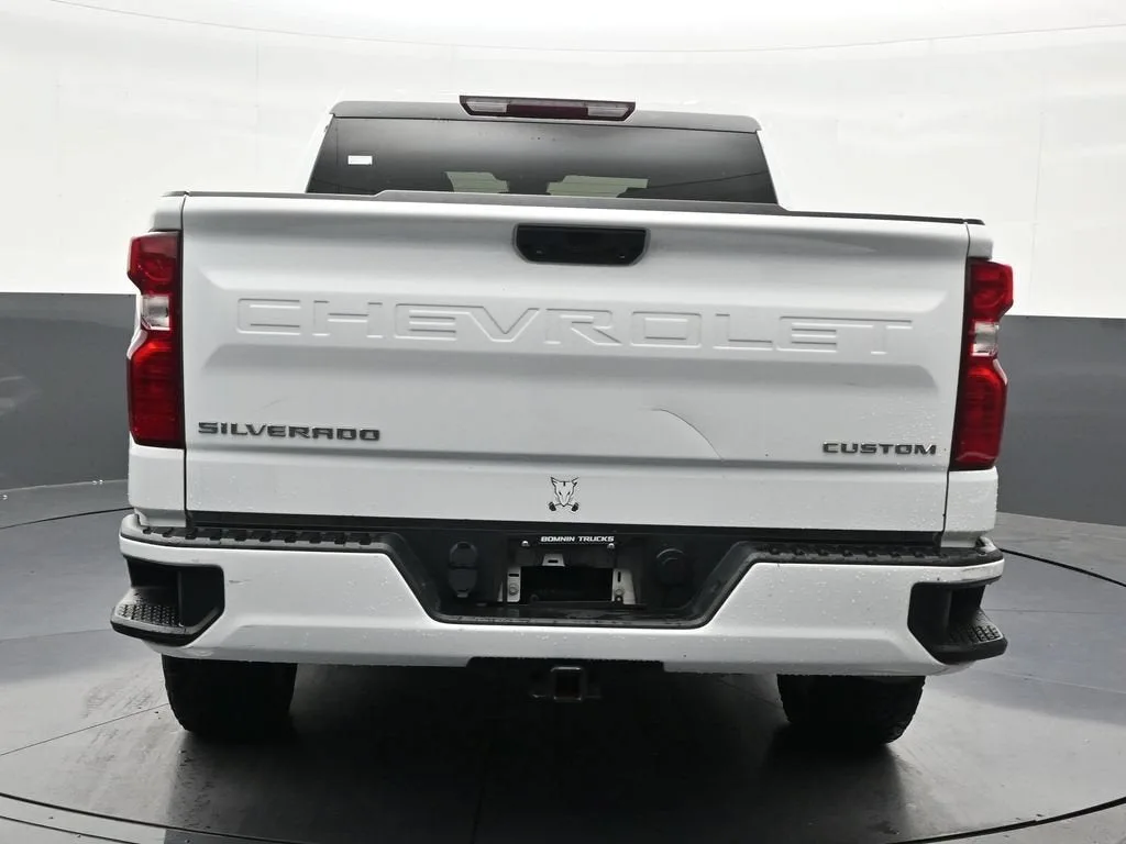 2022 Chevrolet Silverado 1500 Custom photo 4