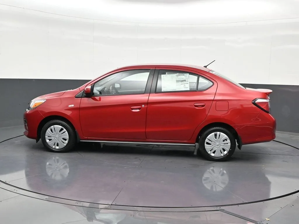 2024 Mitsubishi Mirage G4 ES photo 2