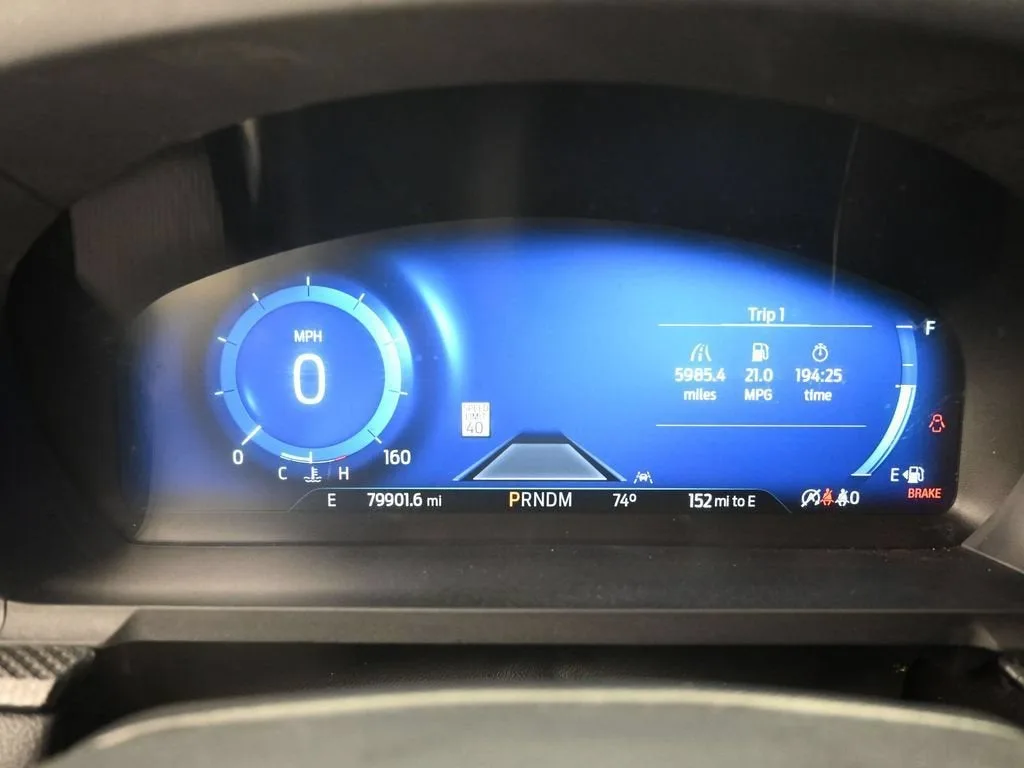 2022 Ford Explorer ST photo 12