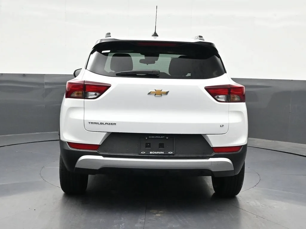 2026 Chevrolet Trailblazer LT photo 4