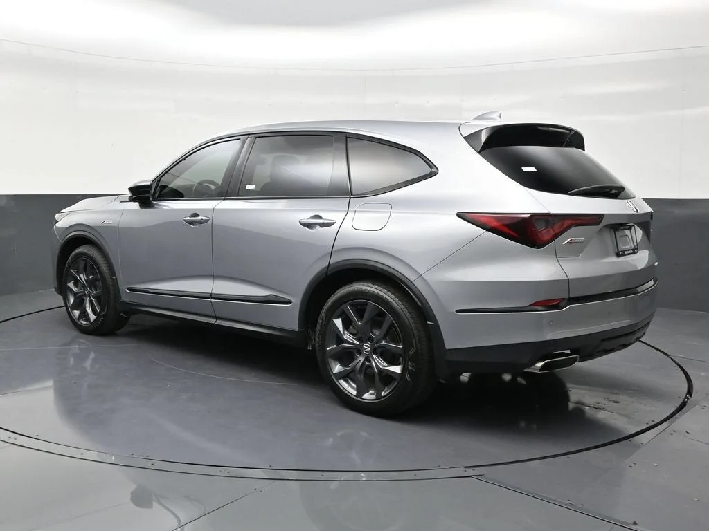 2022 Acura MDX w/A-Spec Package photo 3