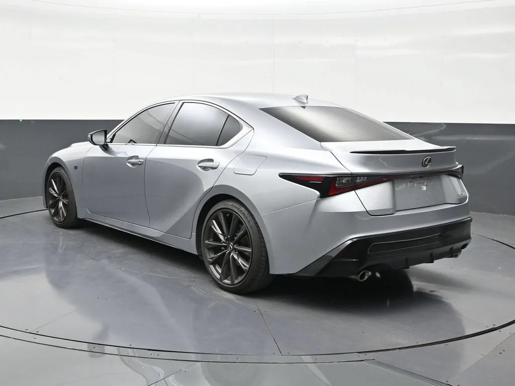2025 Lexus IS 350 F SPORT Design photo 3