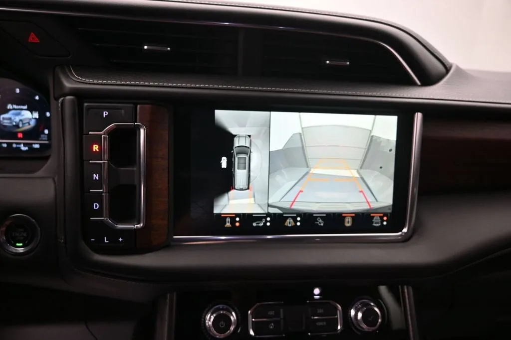 2023 GMC Yukon XL Denali Ultimate photo 11