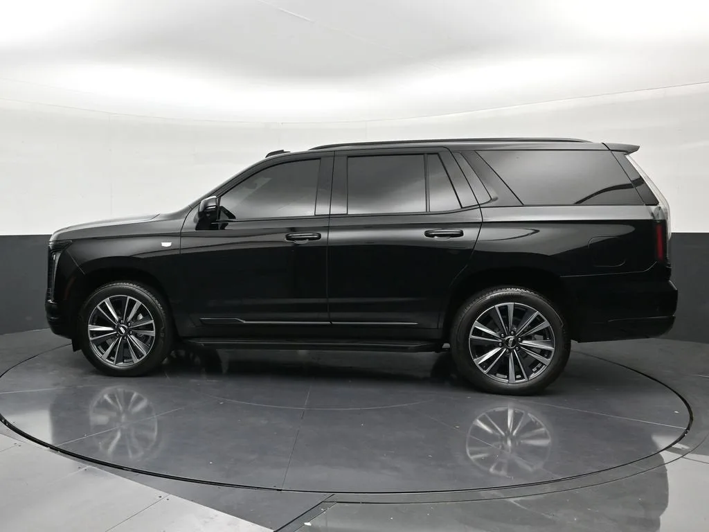2025 Cadillac Escalade Sport photo 2