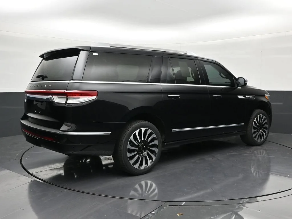 2024 Lincoln Navigator Black Label L photo 5