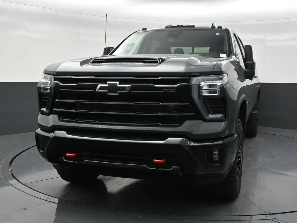 2025 Chevrolet Silverado 2500 HD LTZ photo 8